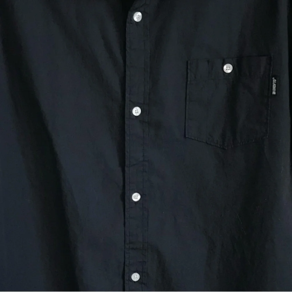 Undefeated Men’s XL Black Short Sleeve Button Up Shirt with chest pocket in EUC - Picture 6 of 14